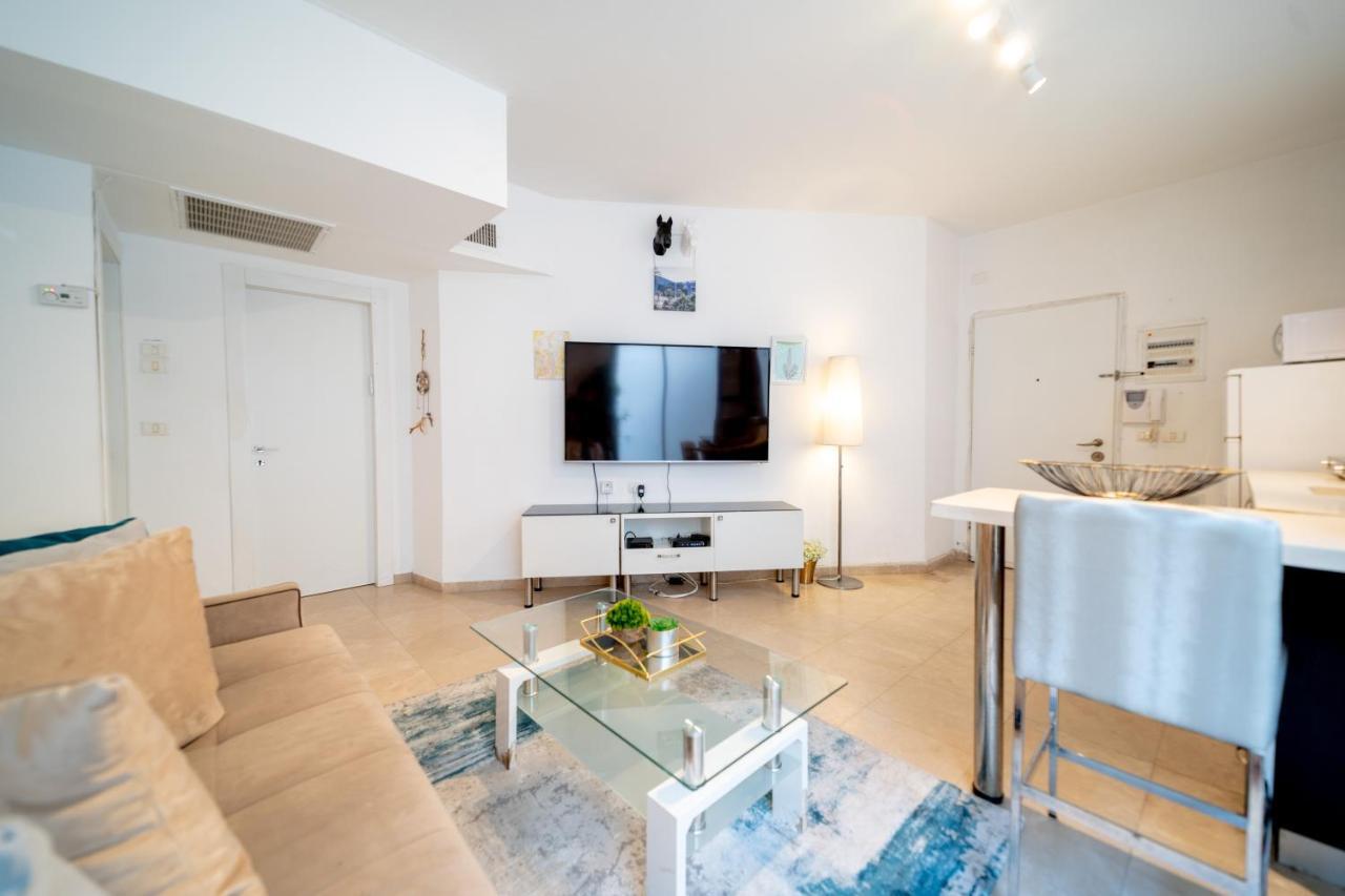 Ocean Executive Apartments - 5 Min From The Beach Tel Aviv Buitenkant foto