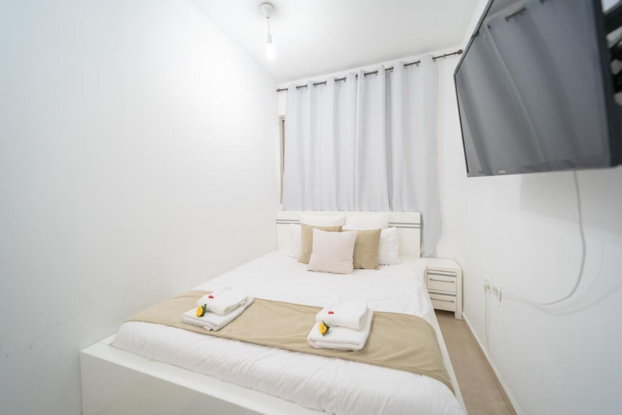 Ocean Executive Apartments - 5 Min From The Beach Tel Aviv Buitenkant foto