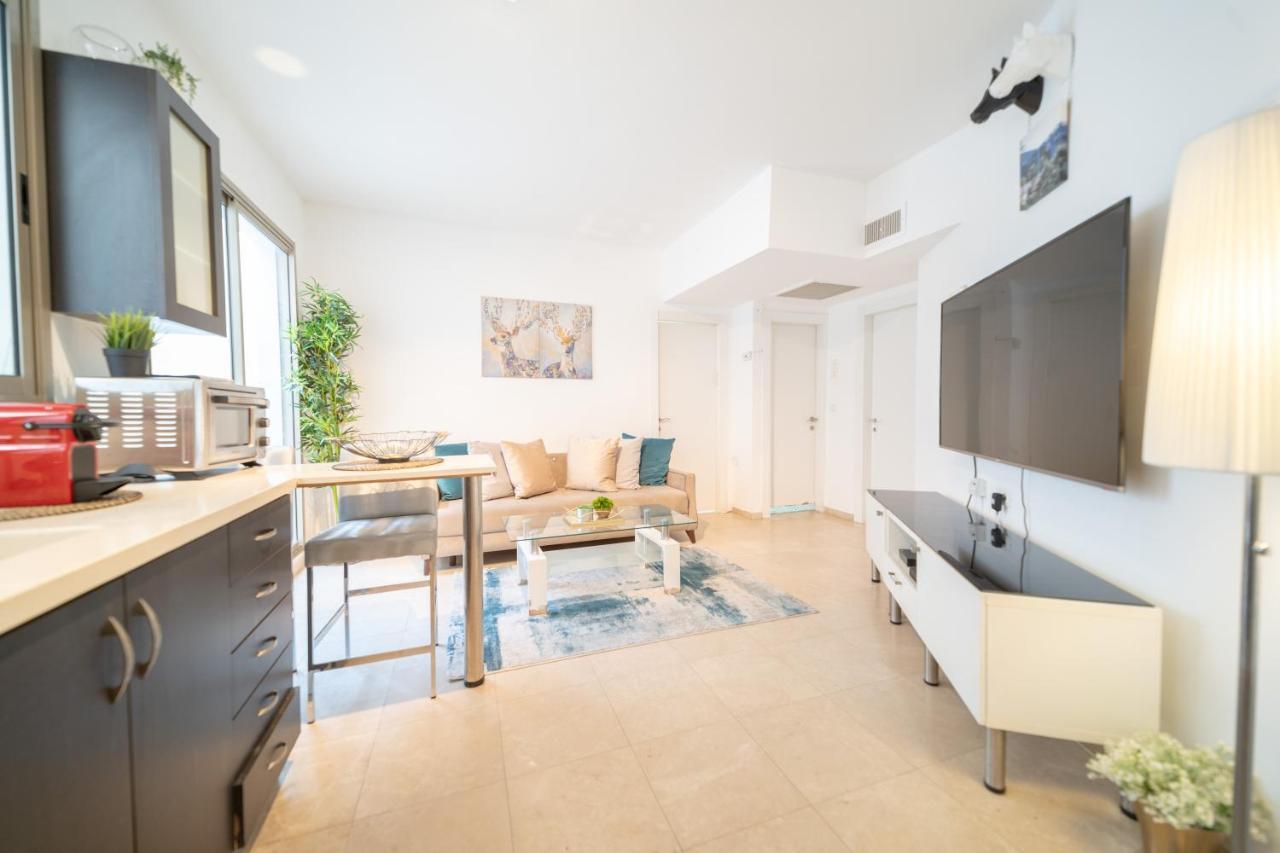 Ocean Executive Apartments - 5 Min From The Beach Tel Aviv Buitenkant foto